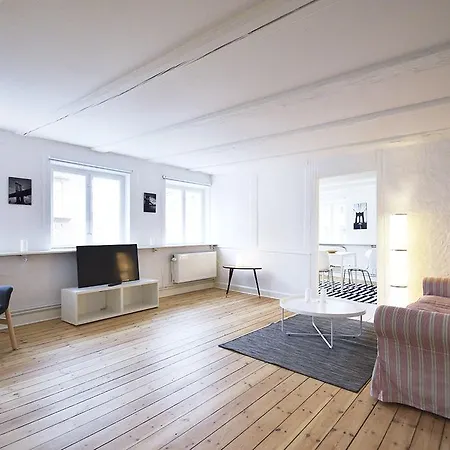 Gammel Mont Apartman Nivå
